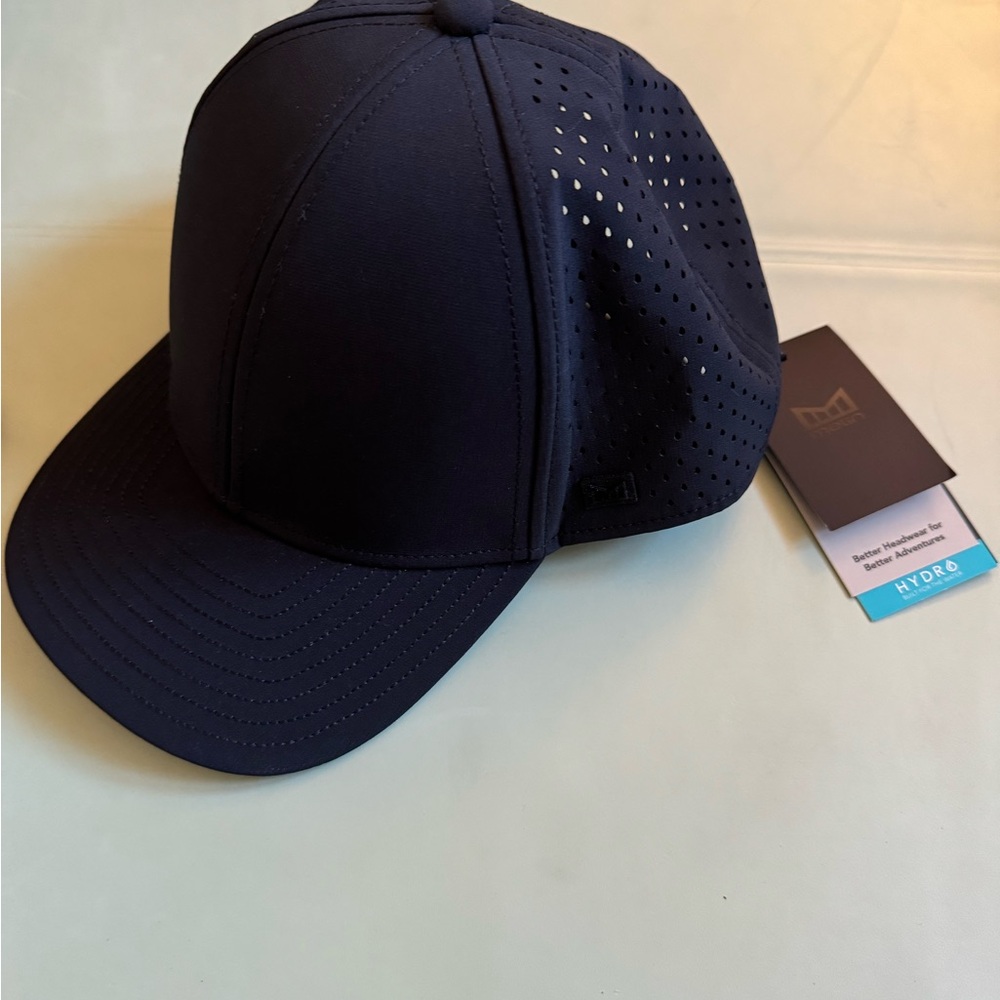Melin Hydro black  Cap small